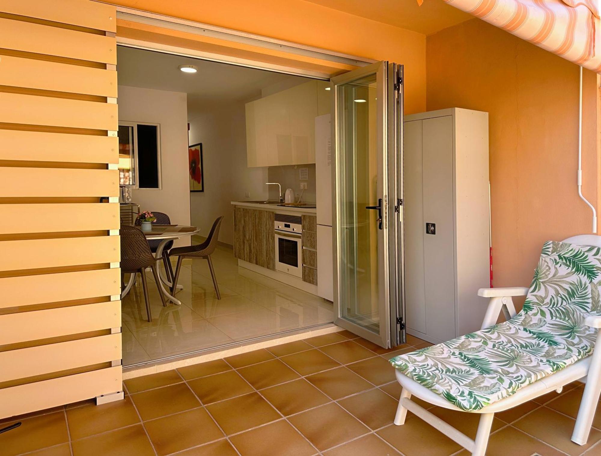 Los Cristianos Piscina Y Terraza Zewnętrze zdjęcie